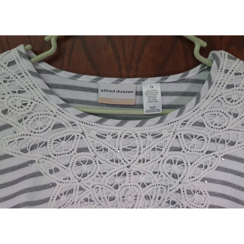 Alfred Dunner Womens White Gray Striped Embellished Neckline 3/4 Sleeve Size 1X - Picture 3 of 9